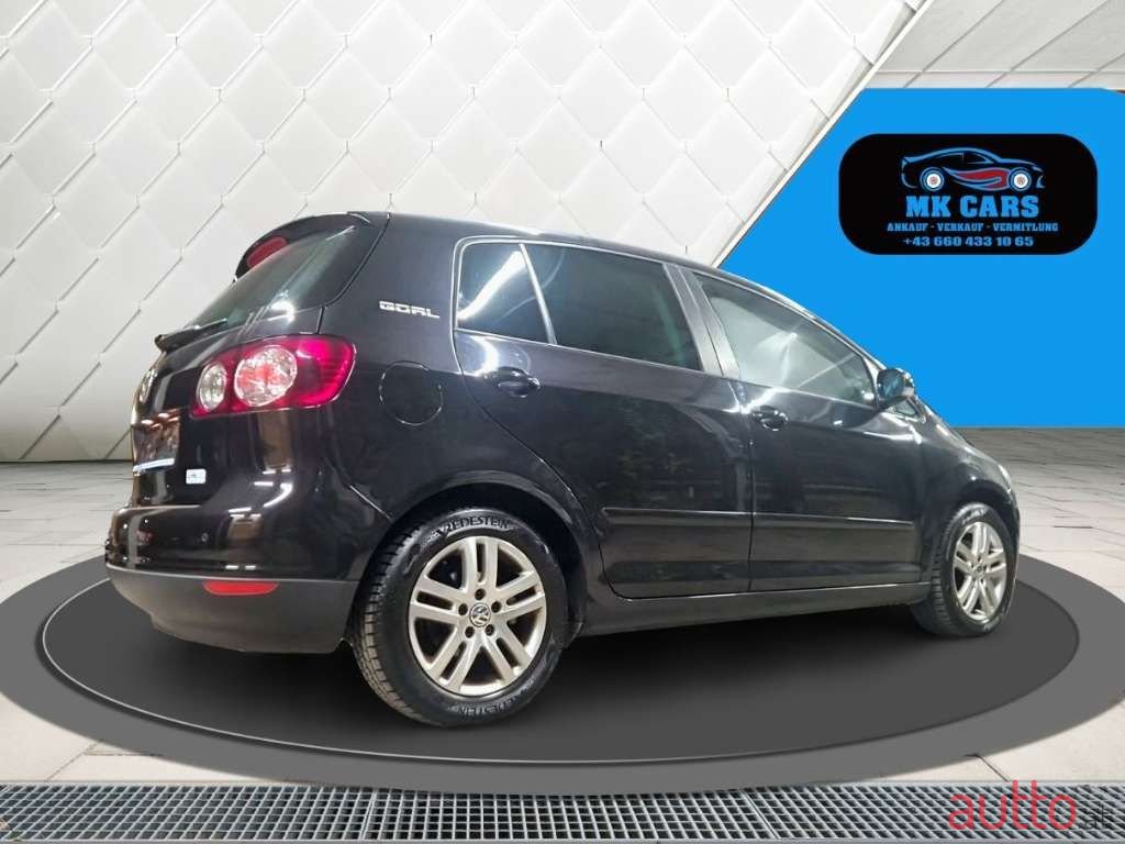 2006' Volkswagen Golf photo #4