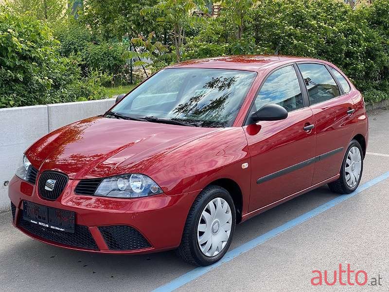 2008' SEAT Ibiza photo #1