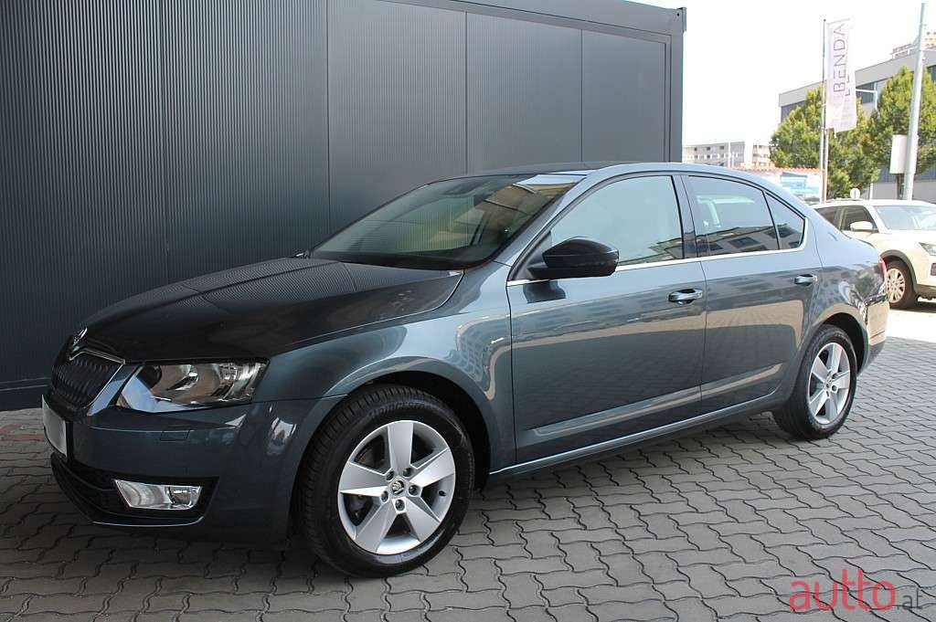 2014' Skoda Octavia photo #2