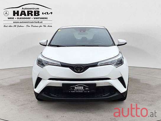 2017' Toyota C-HR photo #2