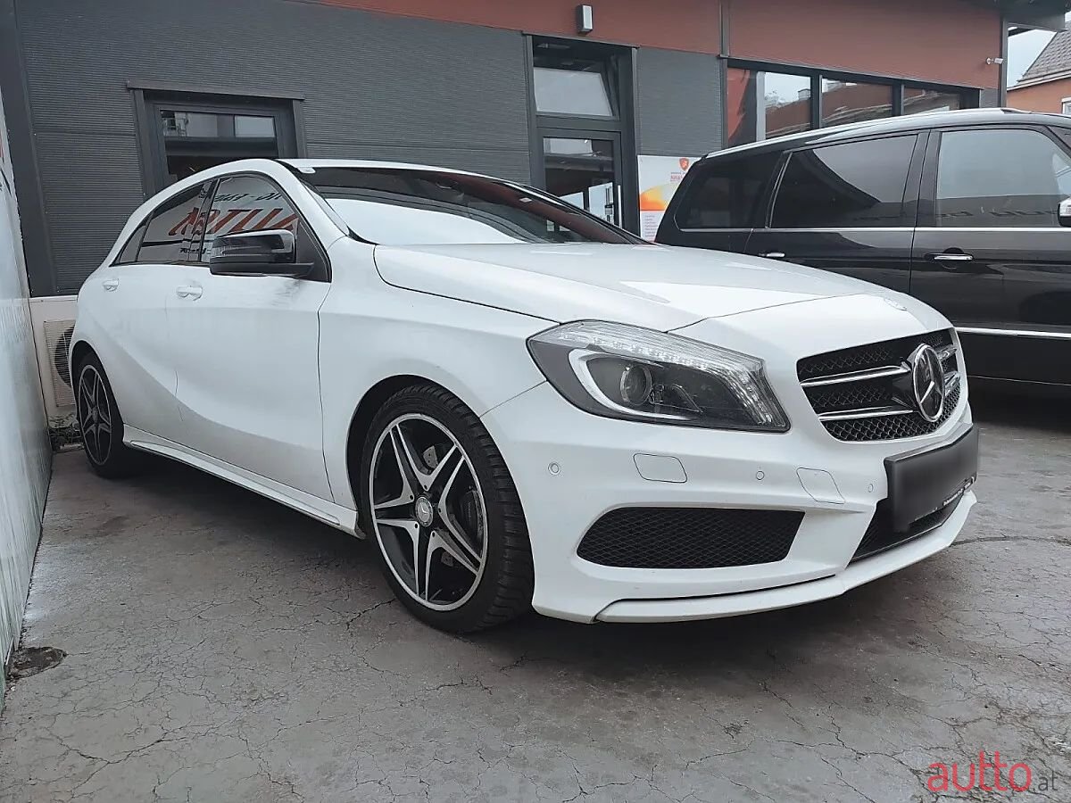 2013' Mercedes-Benz A-Klasse photo #3