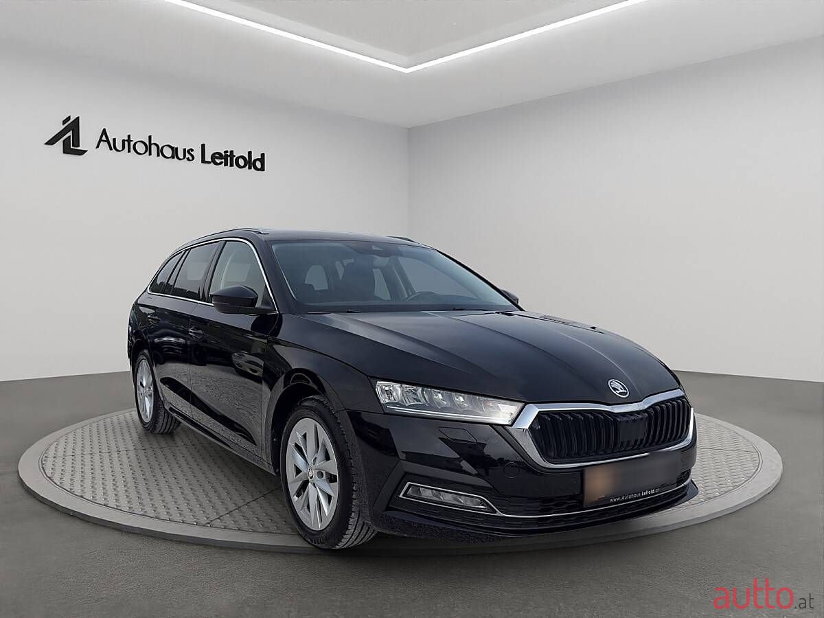 2022' Skoda Octavia photo #3