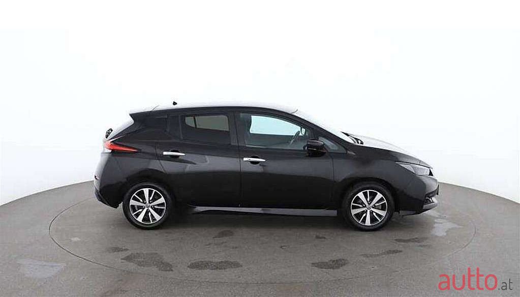 2020' Nissan Leaf photo #2