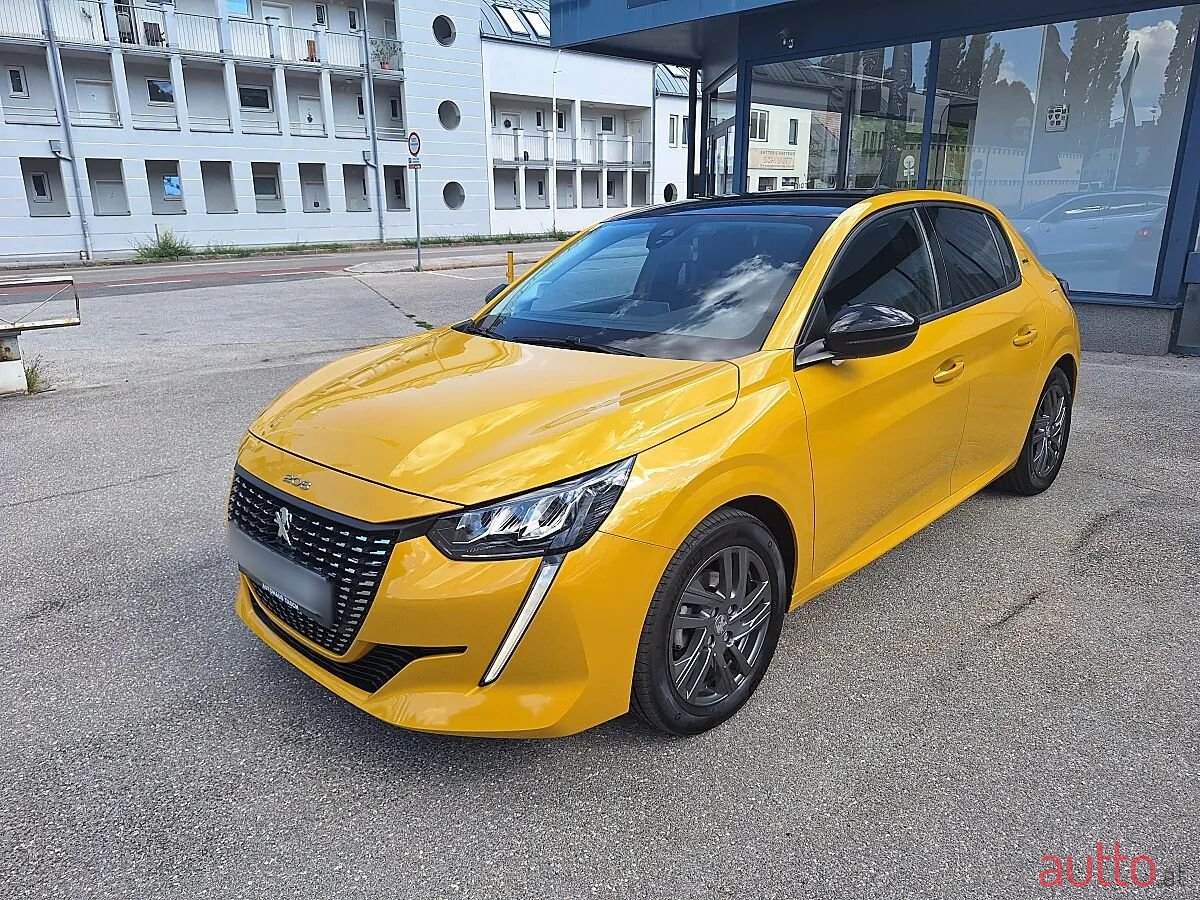 2022' Peugeot 208 photo #1