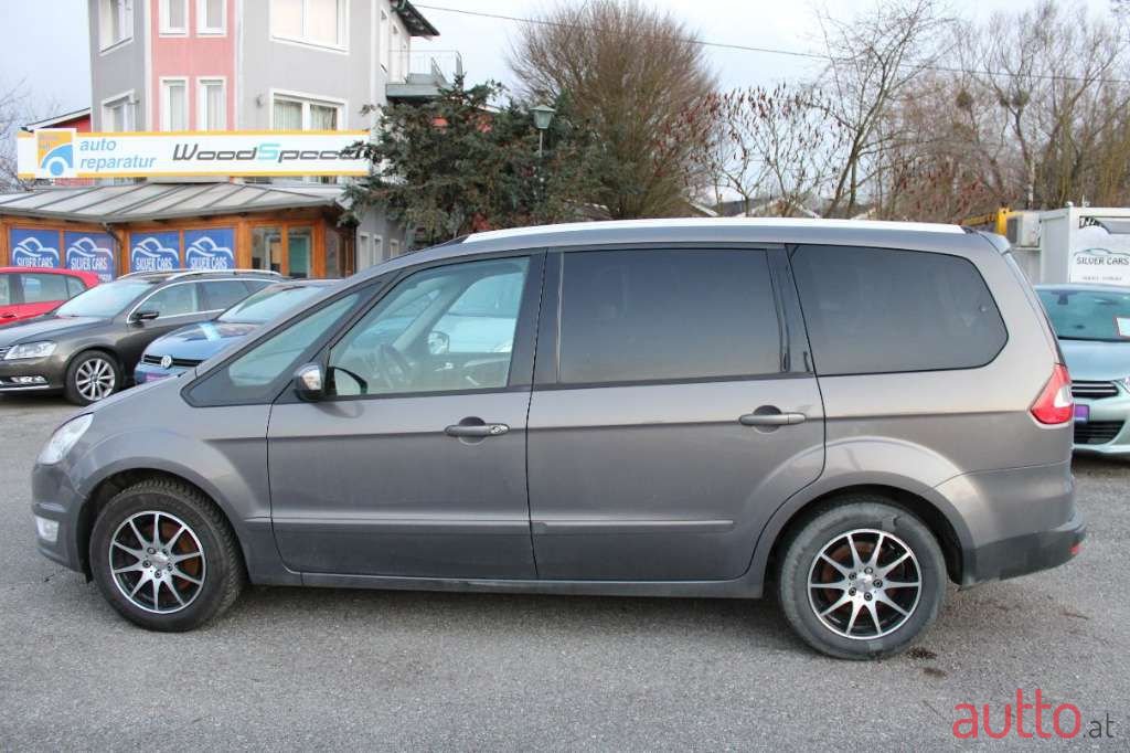 2011' Ford Galaxy photo #4