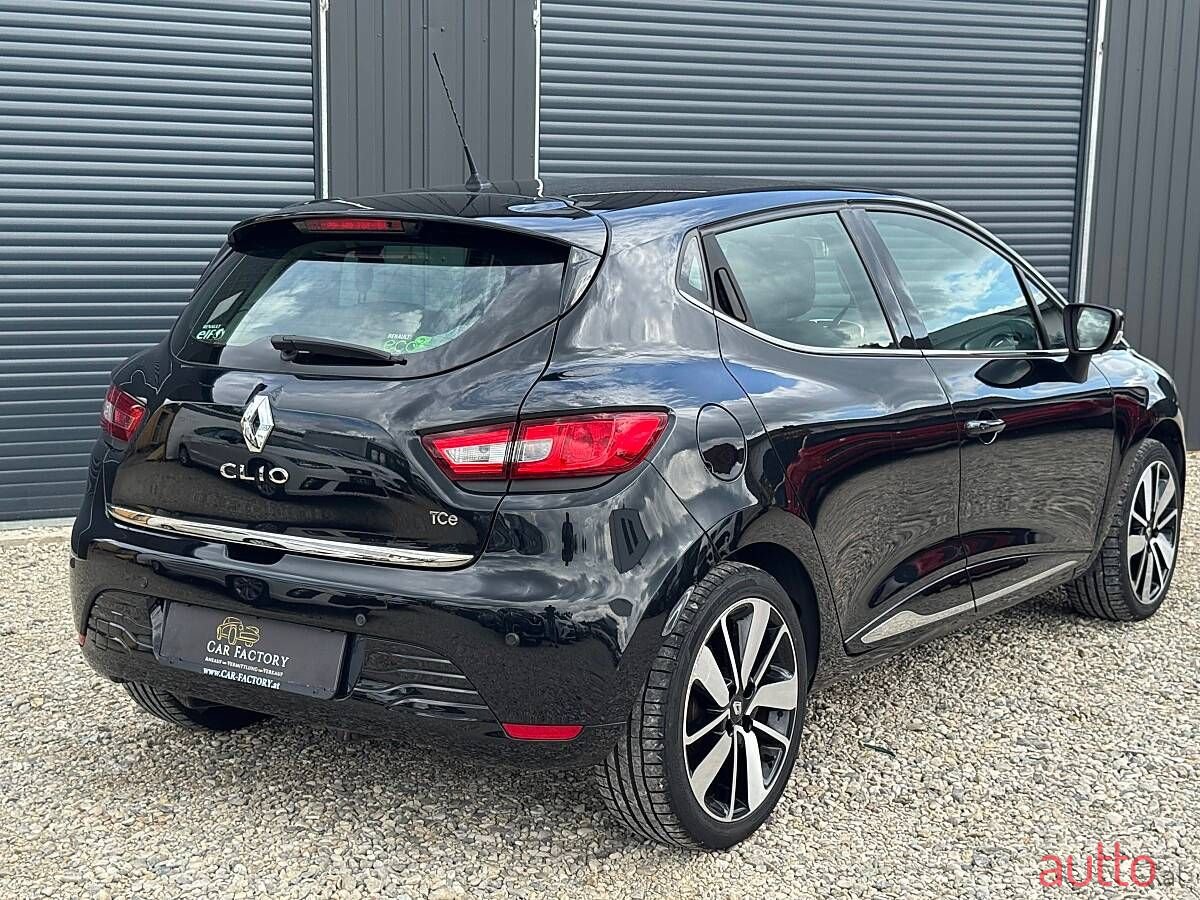 2014' Renault Clio photo #2