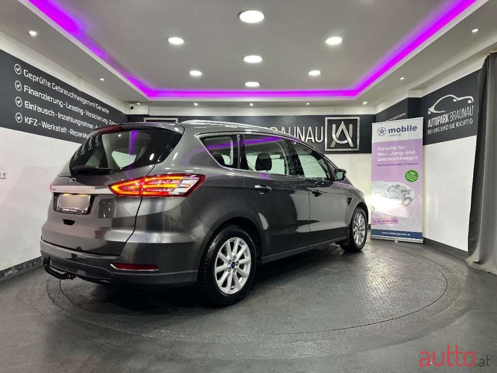 2017' Ford S-Max photo #6