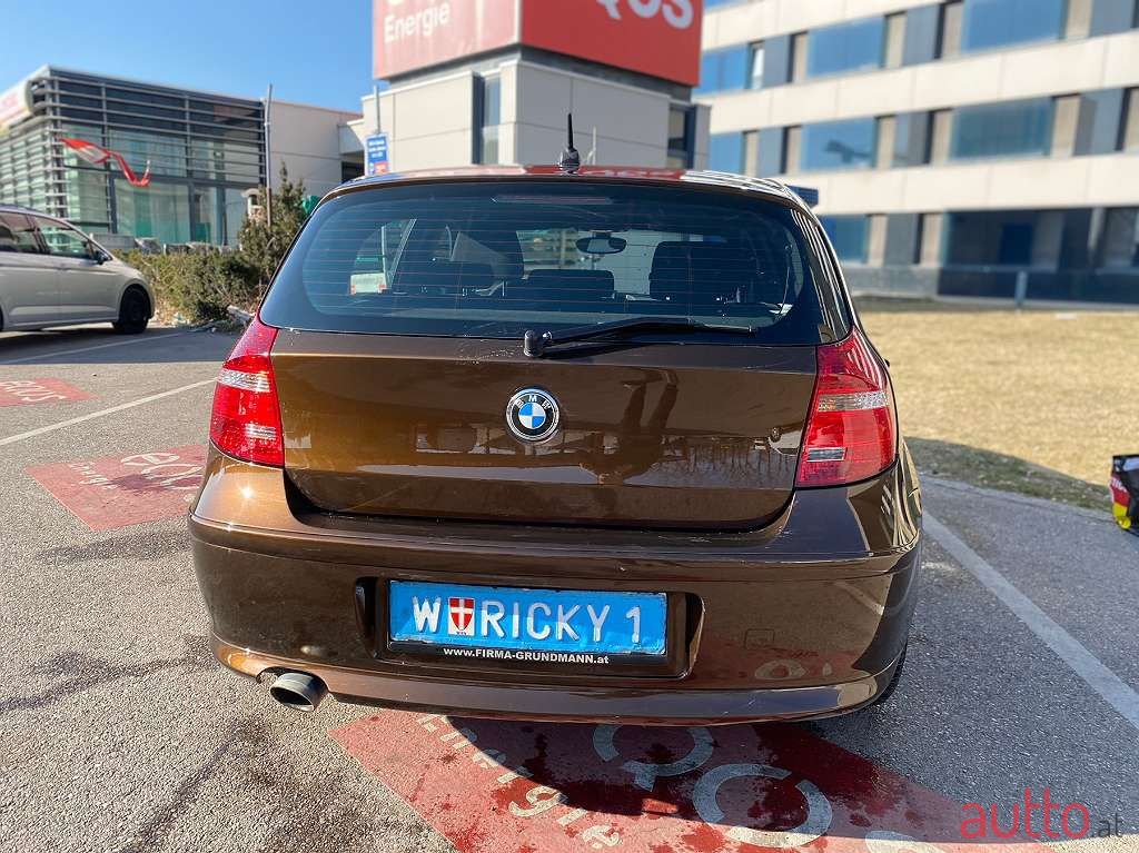 2011' BMW 1Er-Reihe photo #6