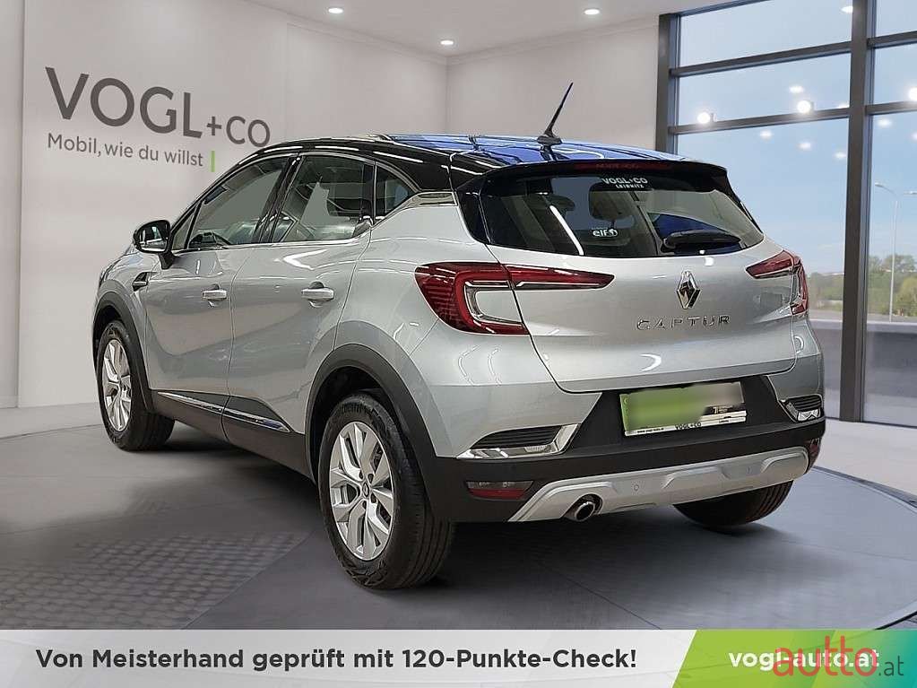 2020' Renault Captur photo #3