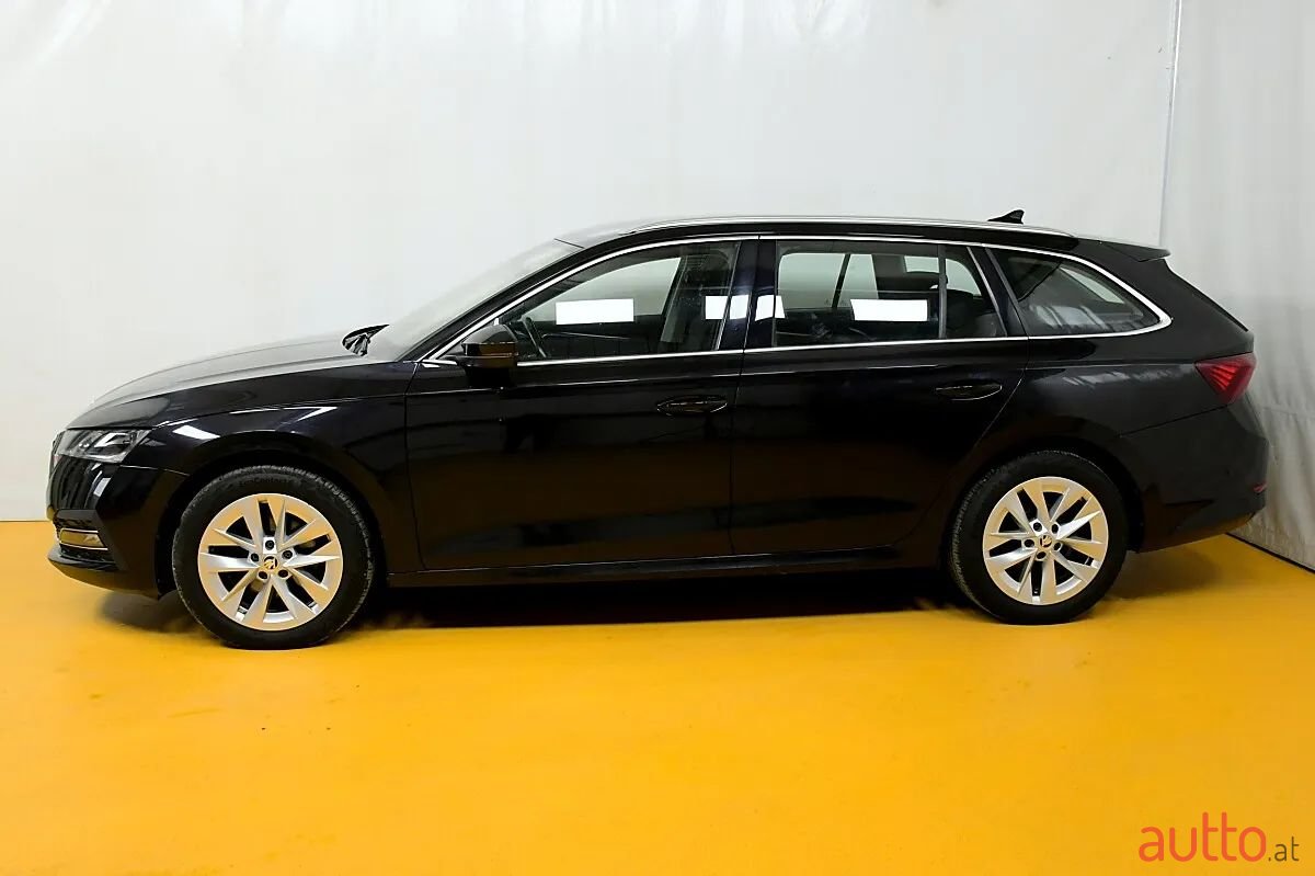 2021' Skoda Octavia photo #5