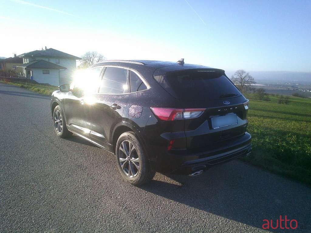 2023' Ford Kuga photo #6