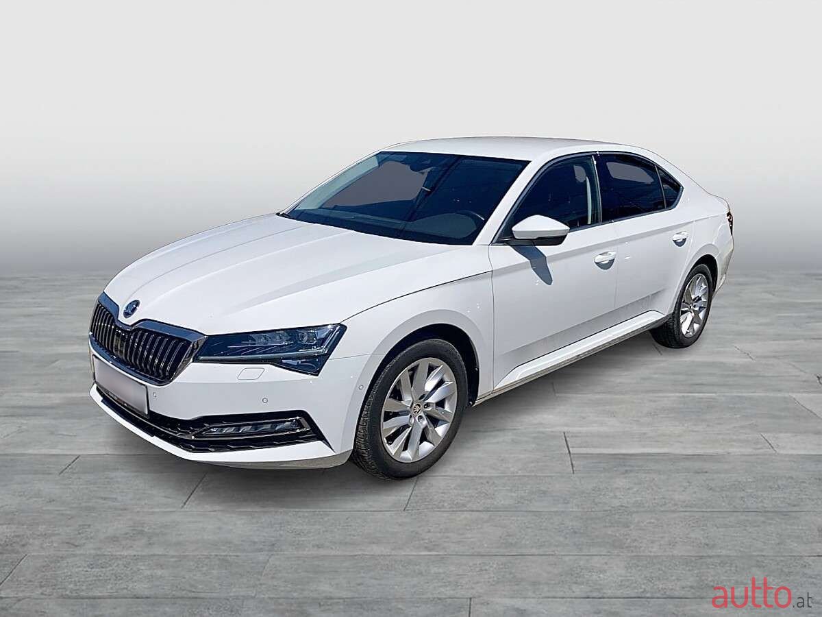 2020' Skoda Superb photo #1