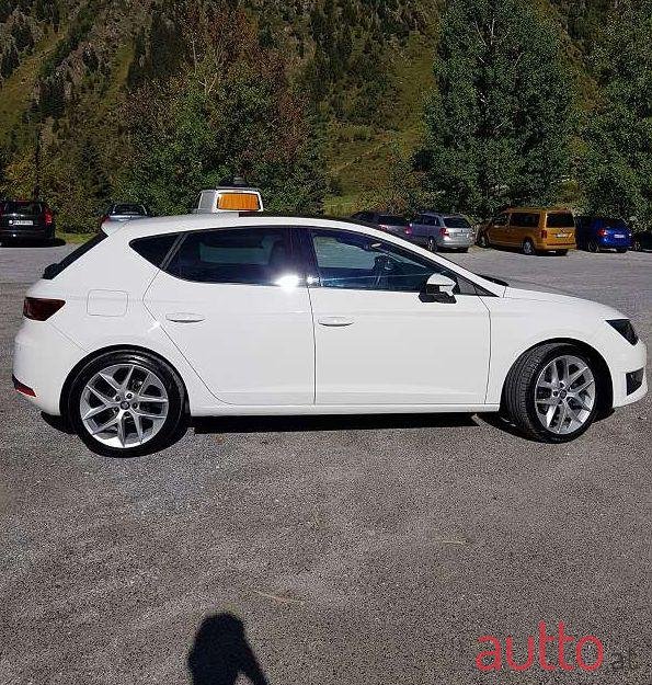 2015' SEAT Leon photo #1