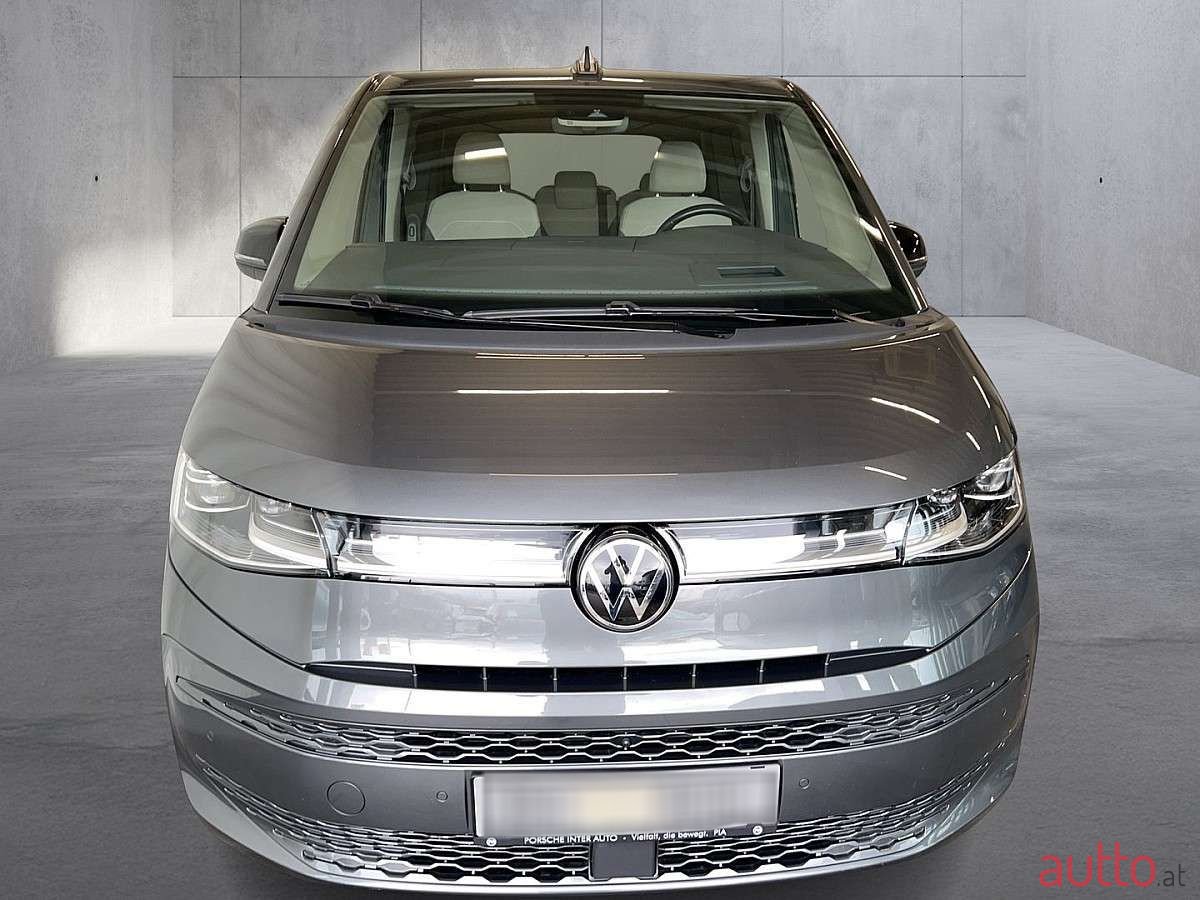 2021' Volkswagen Multivan photo #6