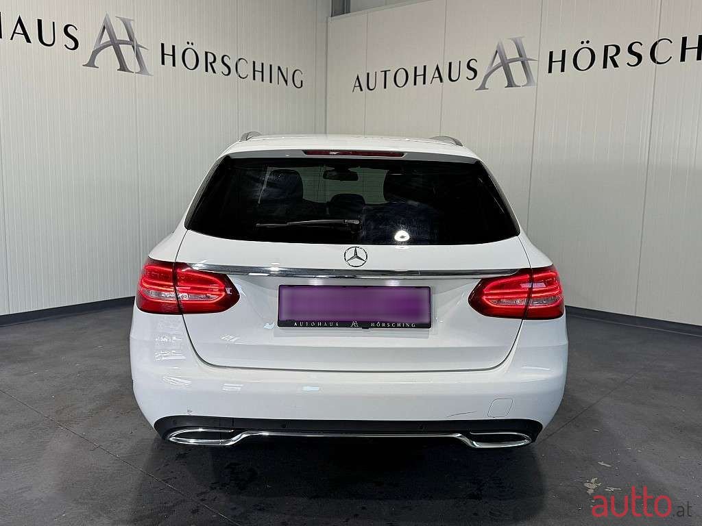 2015' Mercedes-Benz C-Klasse photo #5