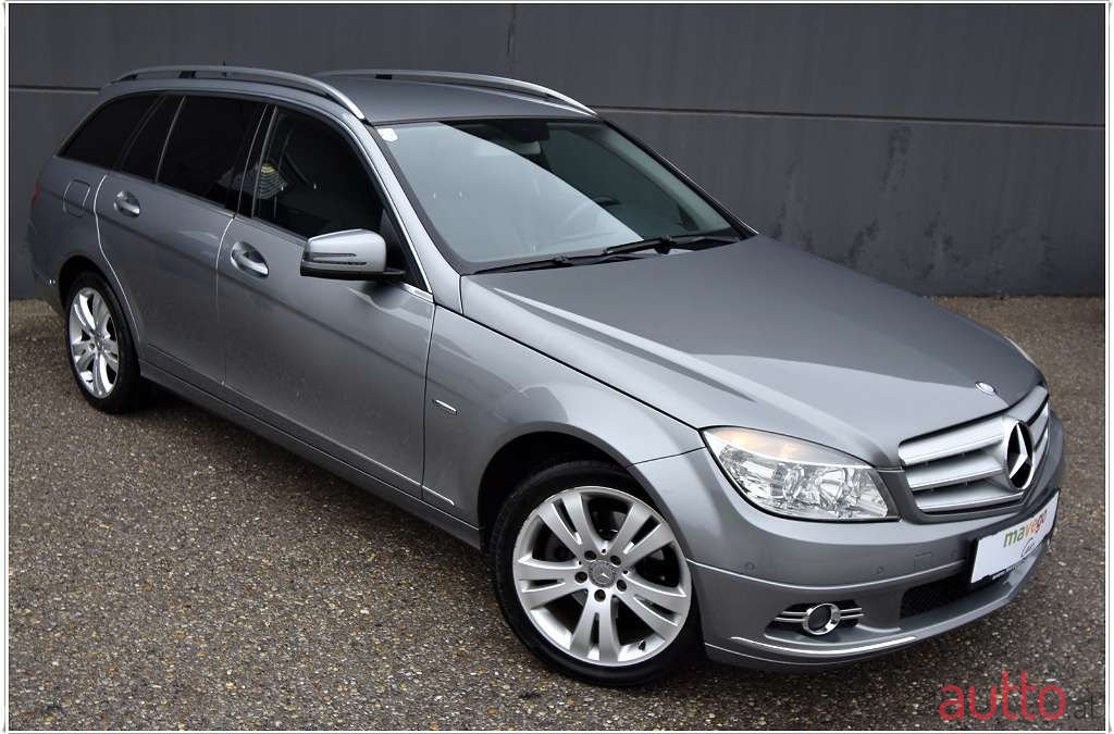 2010' Mercedes-Benz C-Klasse photo #2