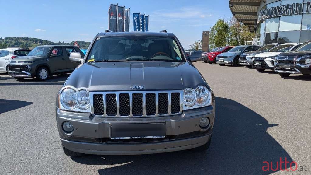2007' Jeep Grand Cherokee photo #2