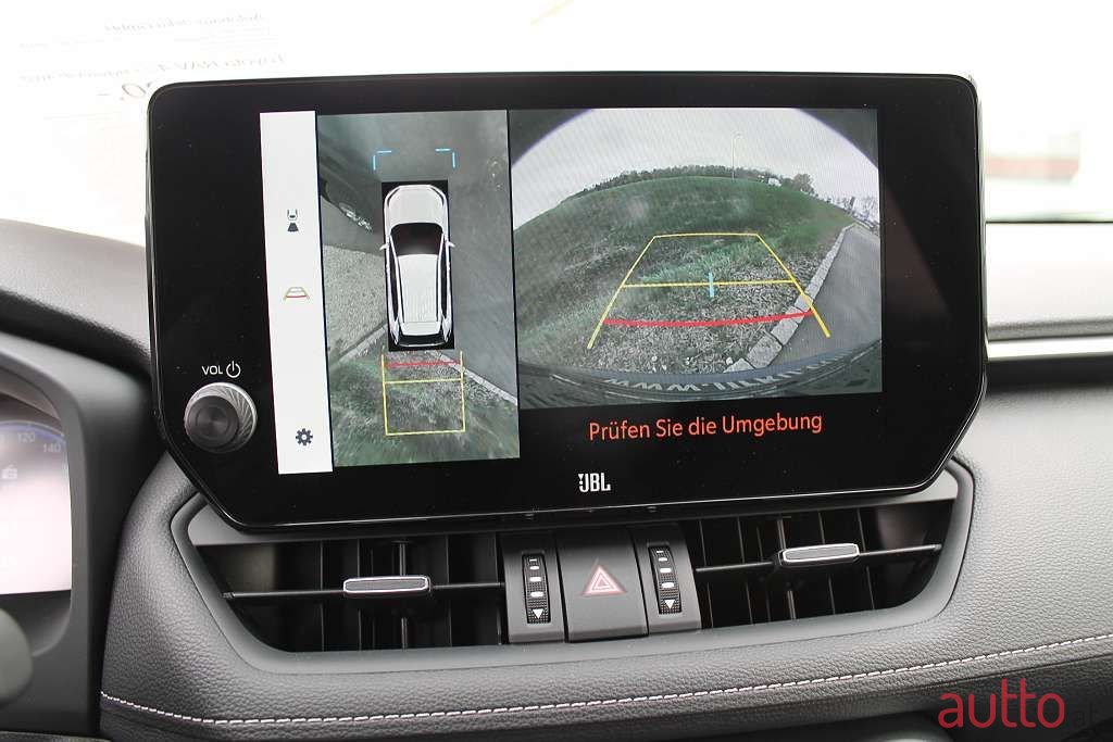 2024' Toyota RAV4 photo #5