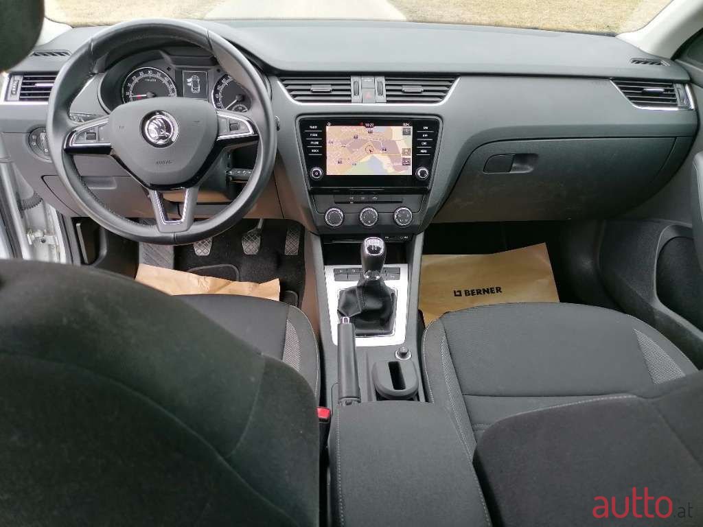 2017' Skoda Octavia photo #5