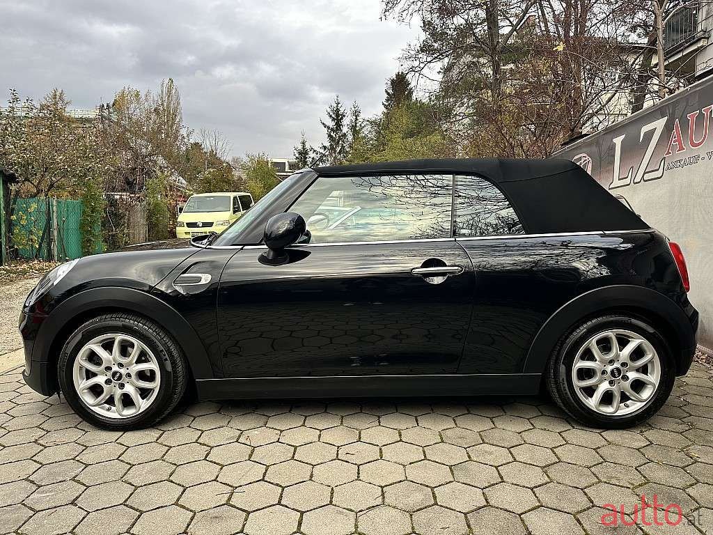 2016' MINI Cabrio photo #4
