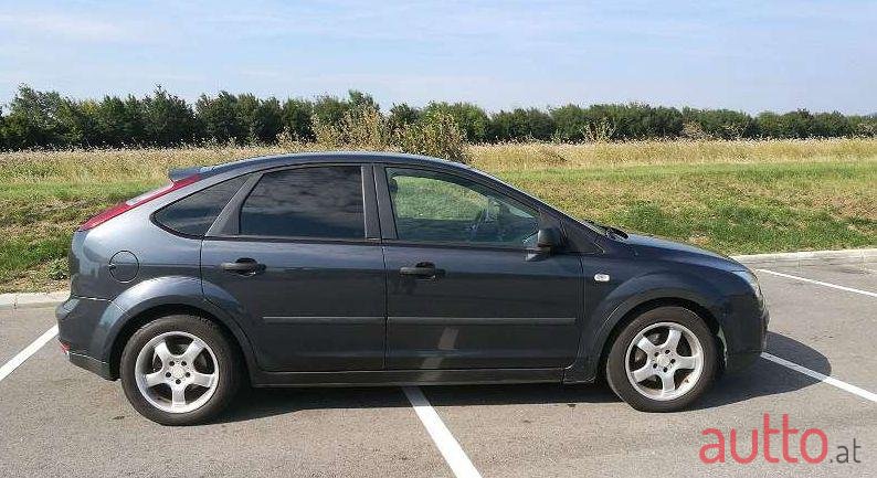 2007' Ford Focus photo #2