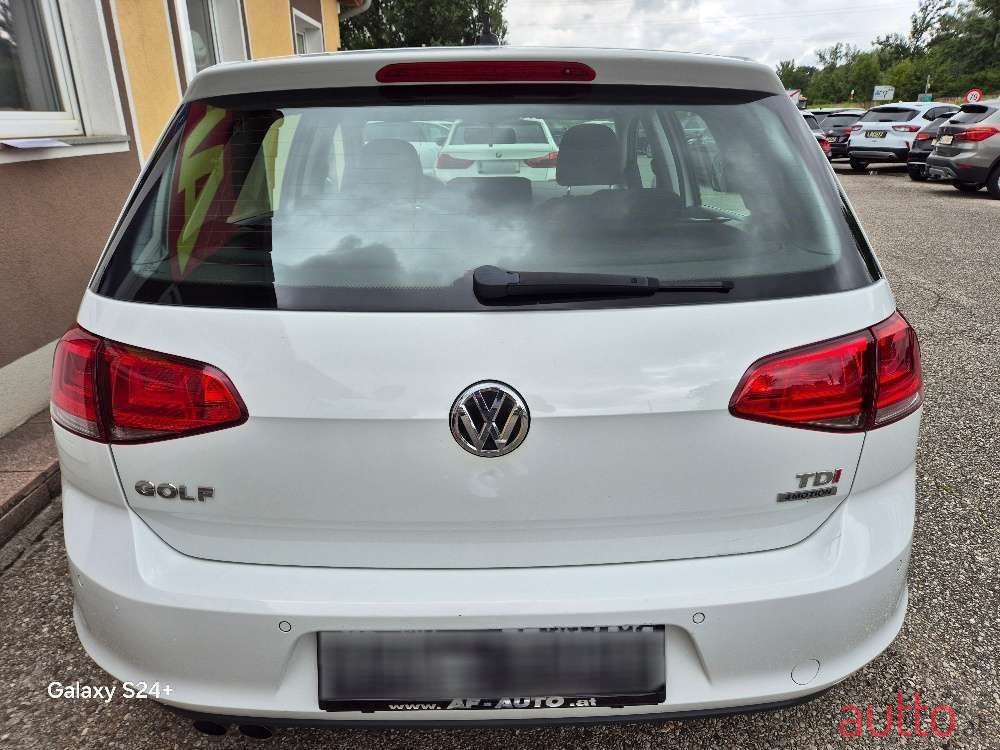 2013' Volkswagen Golf photo #5