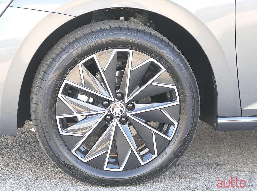 2023' Skoda Scala photo #3