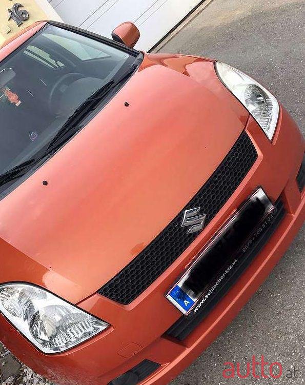 2005' Suzuki Swift photo #1