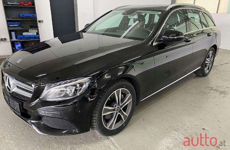 2017' Mercedes-Benz C-Klasse photo #1