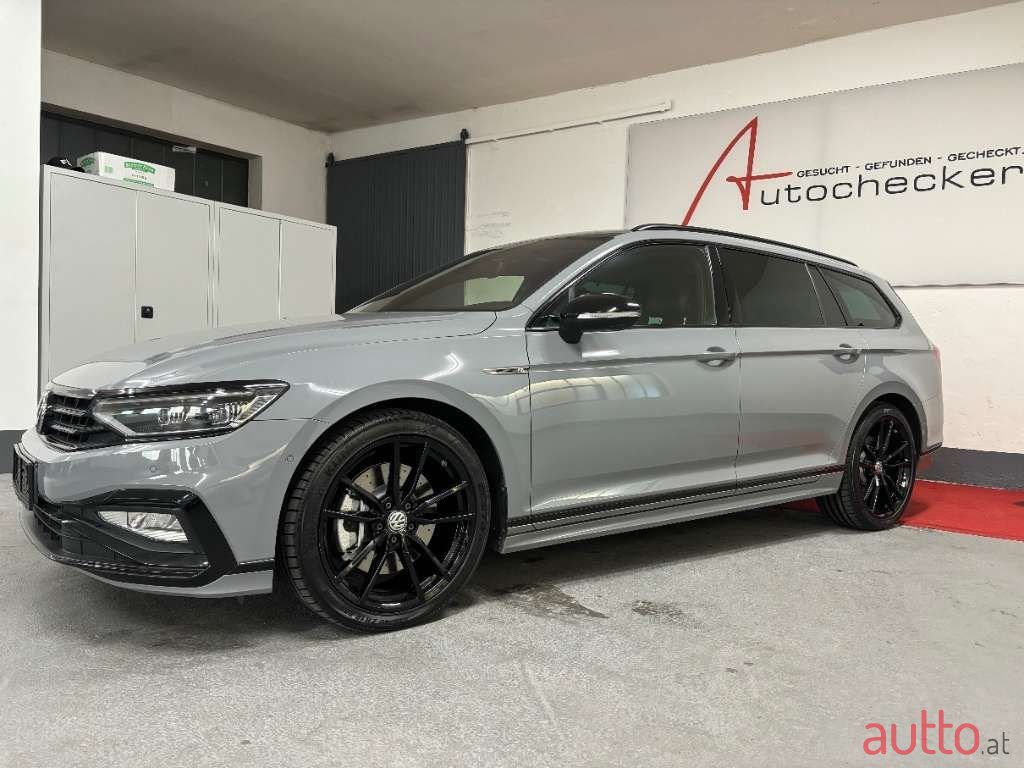 2020' Volkswagen Passat photo #2