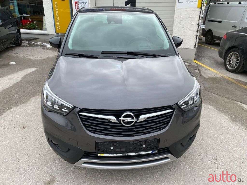 2020' Opel Crossland photo #2