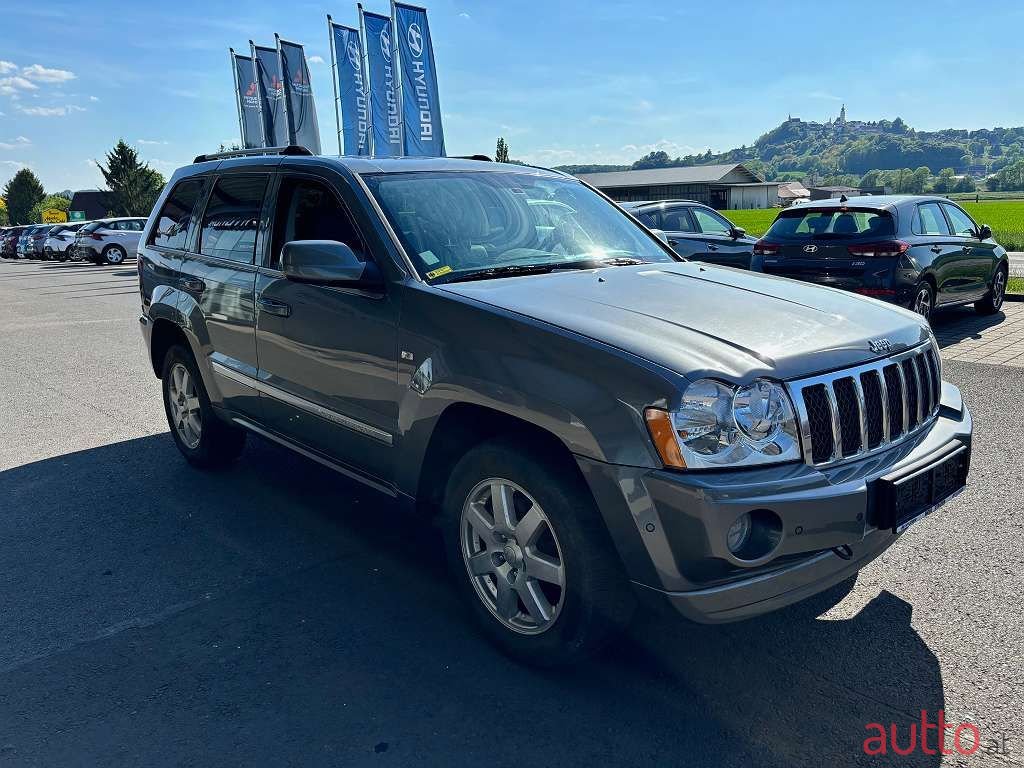 2007' Jeep Grand Cherokee photo #1