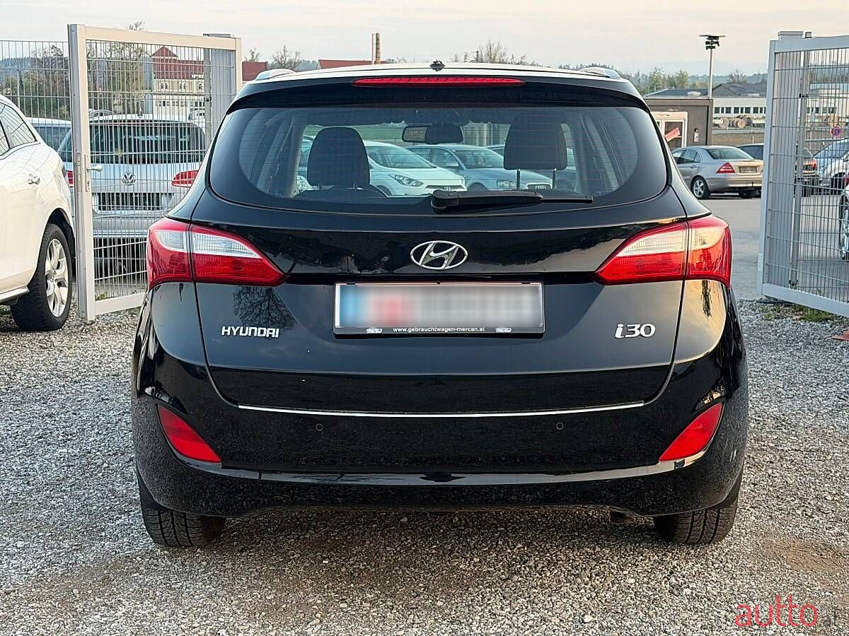 2015' Hyundai i30 photo #5