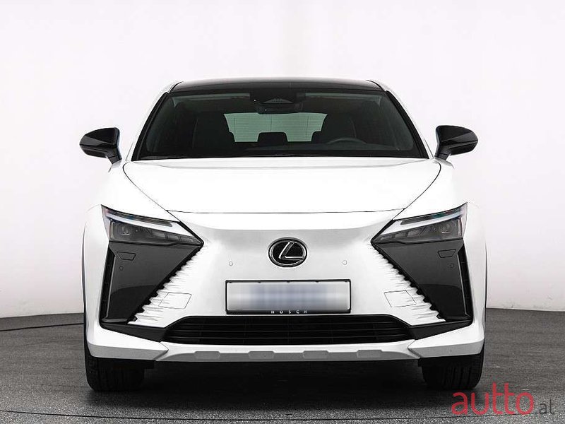 2023' Lexus RZ photo #1