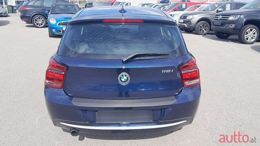 2012' BMW 1Er-Reihe photo #6