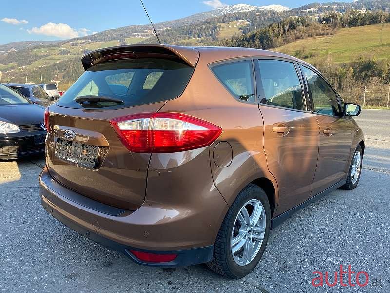 2013' Ford C-MAX photo #3