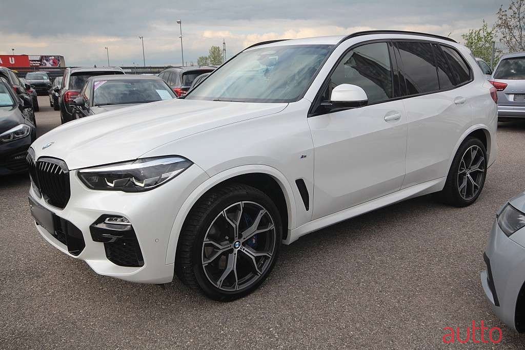 2021' BMW X5 photo #3