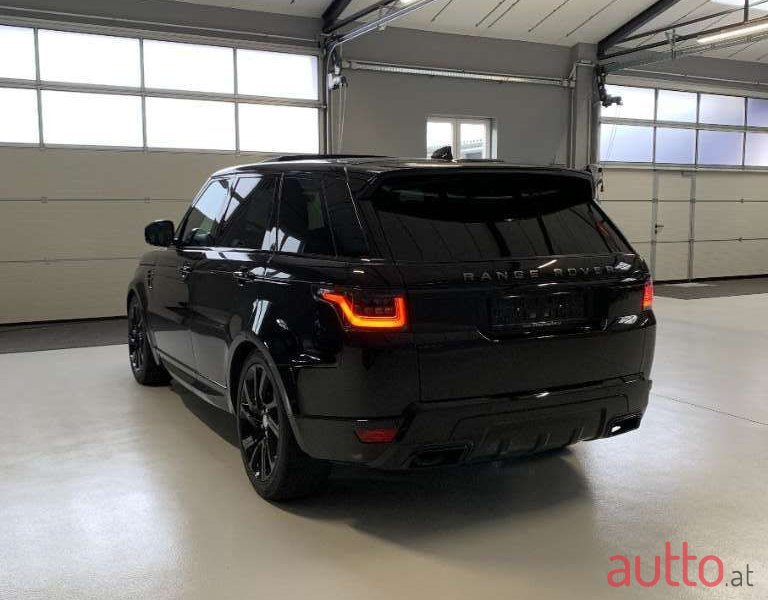 2018' Land Rover Range Rover Sport photo #4