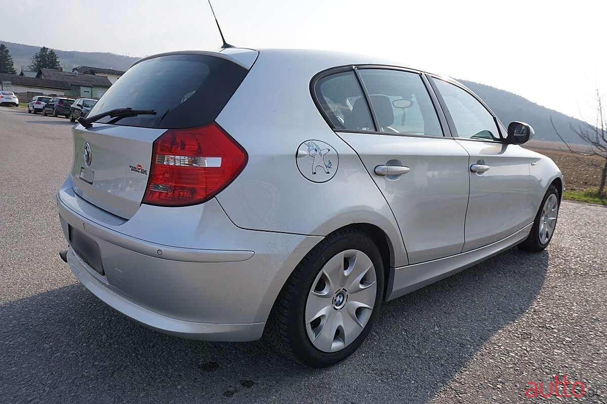 2010' BMW 1Er-Reihe photo #6