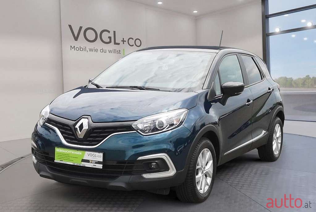2020' Renault Captur photo #1