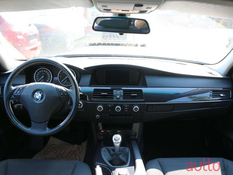 2009' BMW 5Er-Reihe photo #6