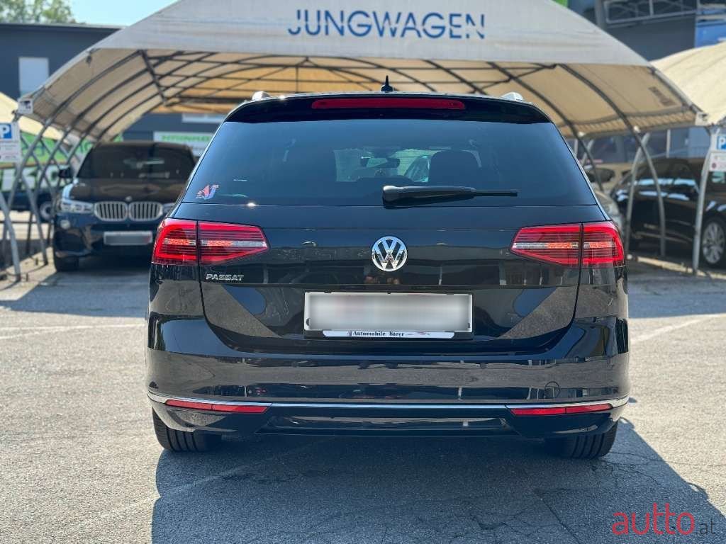 2019' Volkswagen Passat photo #6