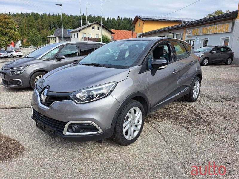 2015' Renault Captur photo #1