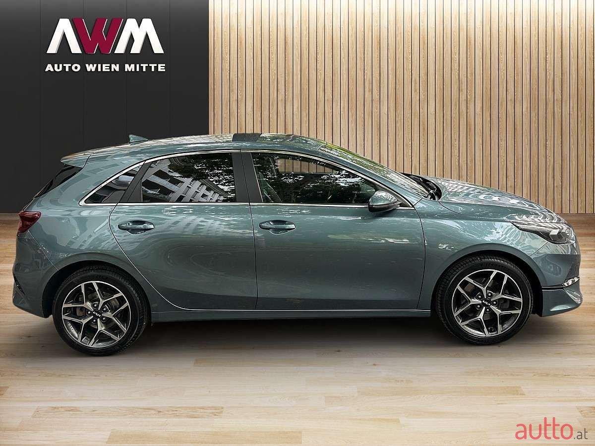 2022' Kia Ceed photo #3