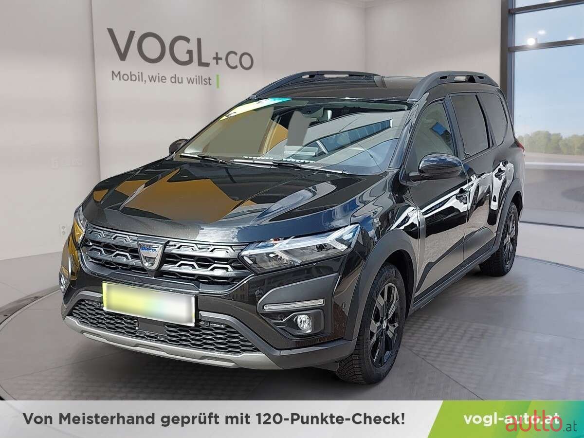 2022' Dacia Jogger photo #1