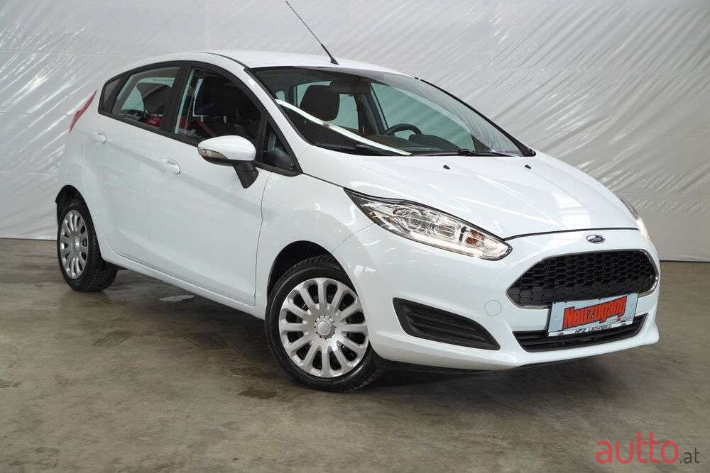 2016' Ford Fiesta photo #1