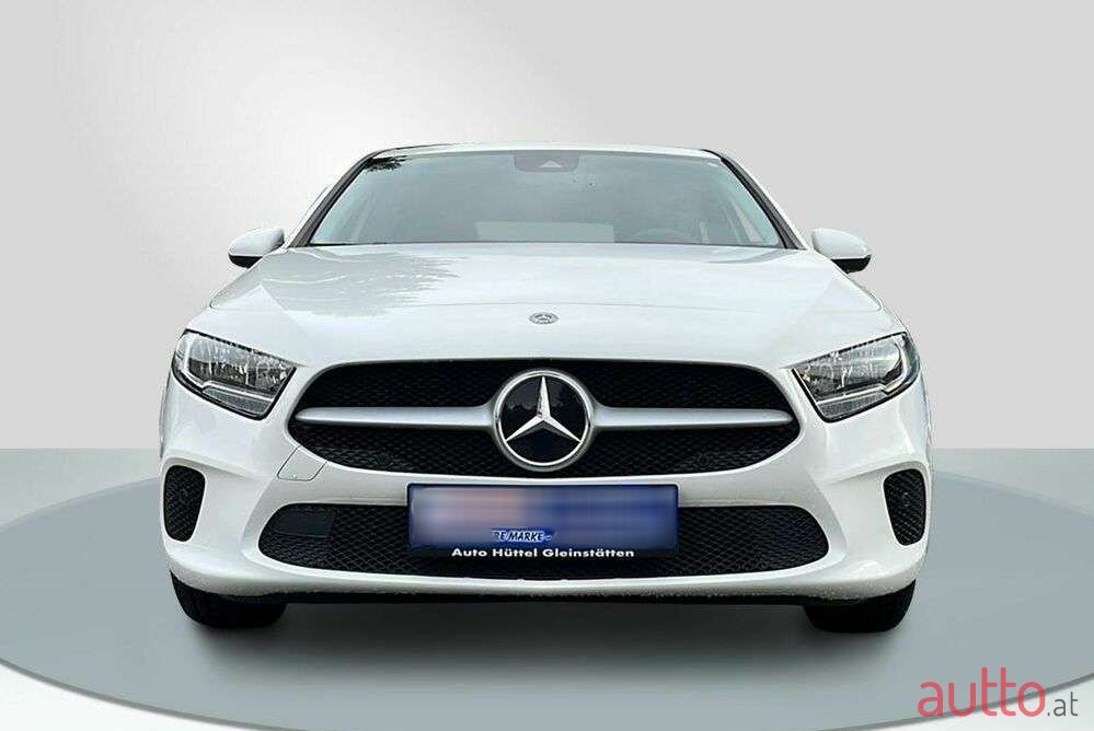 2020' Mercedes-Benz A-Klasse photo #4