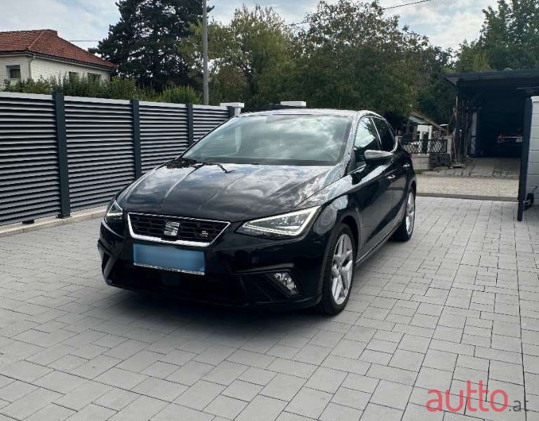 2021' SEAT Ibiza photo #2