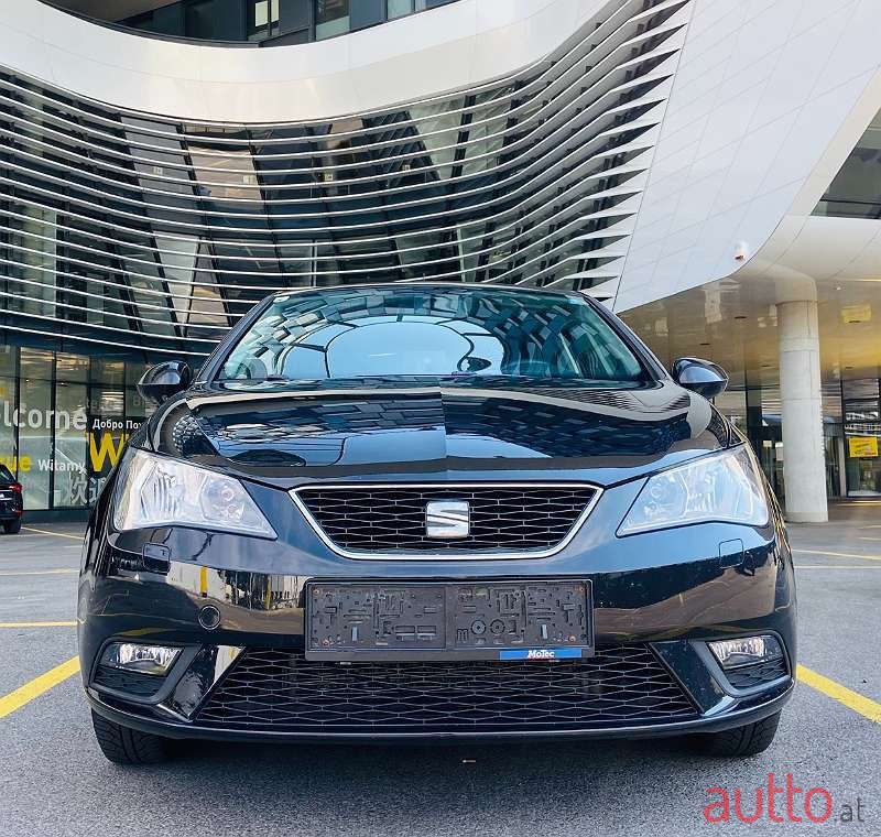 2014' SEAT Ibiza photo #2