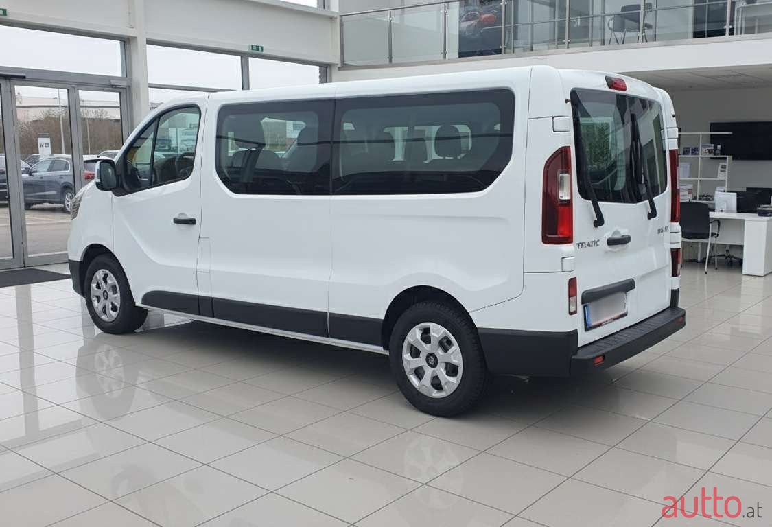 2024' Renault Trafic photo #3